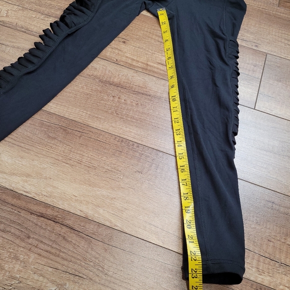 Athleta salutation 7/8 tight high-rise mesh cut-out leggings women's black xs - Picture 14 of 14